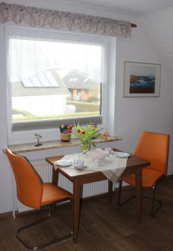 Esstisch im Wohnraum