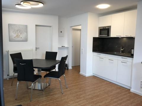 Küchenzeile und Essecke