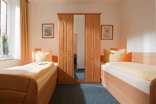 Schlafzimmer Wildrose