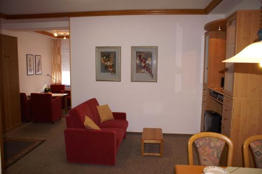 Essplatz/Wohnraum/Sitzecke