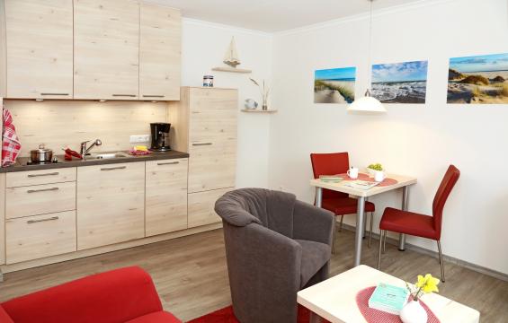 Wohnraum mit Küchenzeile